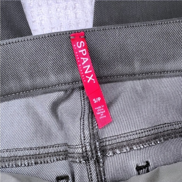 LIKE NEW SPANX Jean-ish Ankle Leggings In Olive/Army Green Size Small - Picture 8 of 8